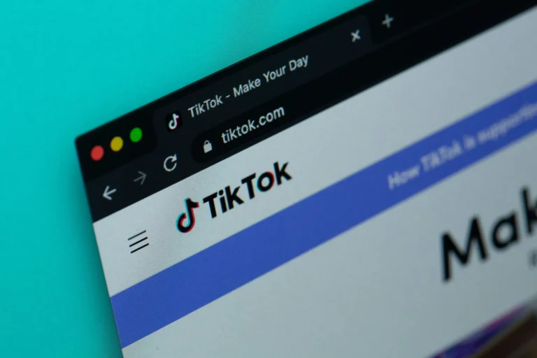 TikTok Ads pentru afaceri în România: merită să investești acum?